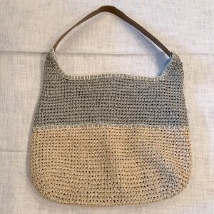 Sonoma woven tote teal & natural with teal cloth lining. 2 pocket inside 1 zips